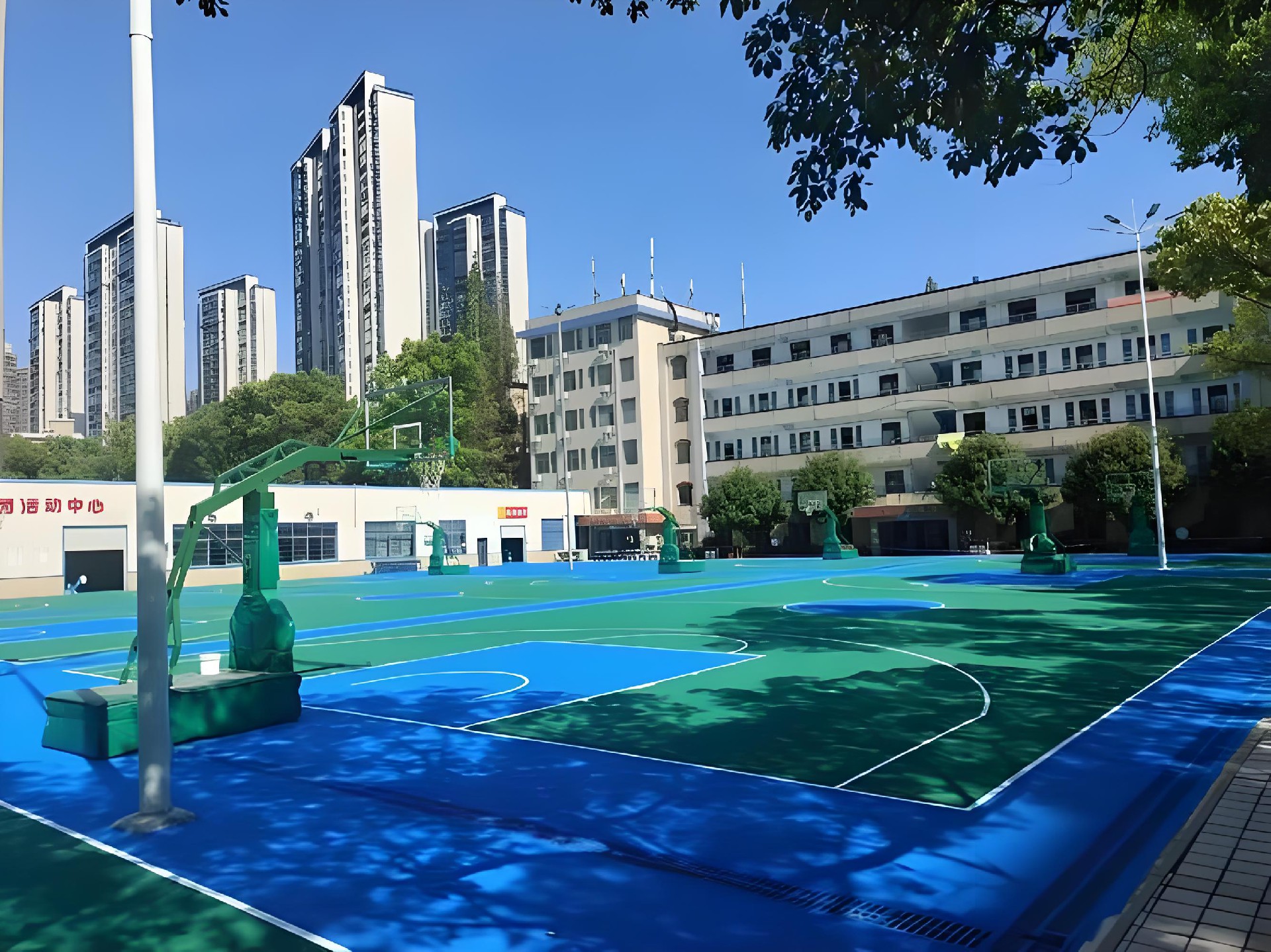 硅PU球場(chǎng)彈性層 硅PU球場(chǎng)彈性層